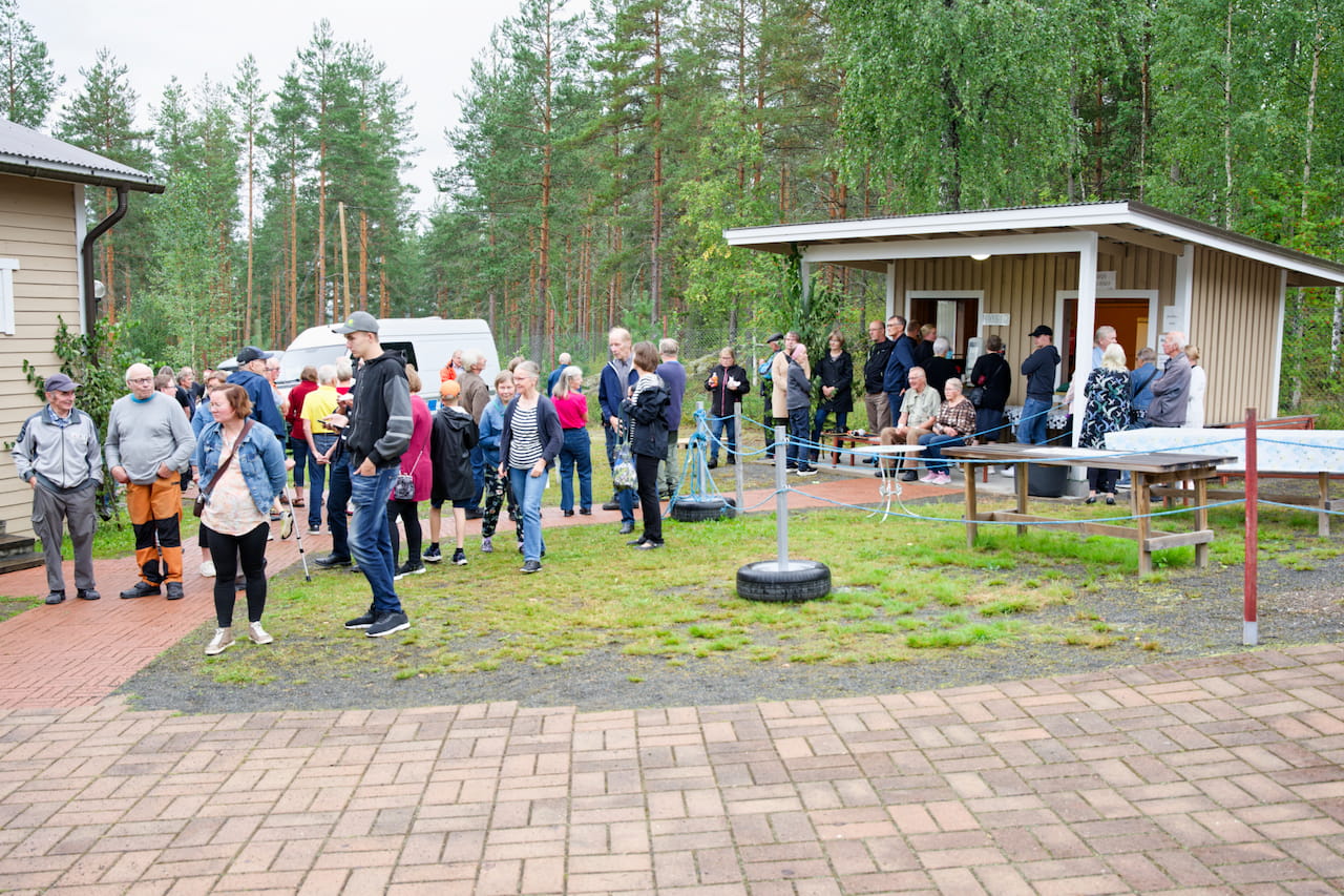 Sade ei haitannut kävijöitä metsäiltamissa